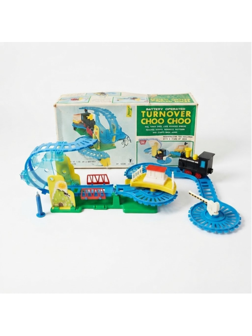 Vintage 1970s Fedco Battery Operated Turnover Choo Choo Train Track Set Complete